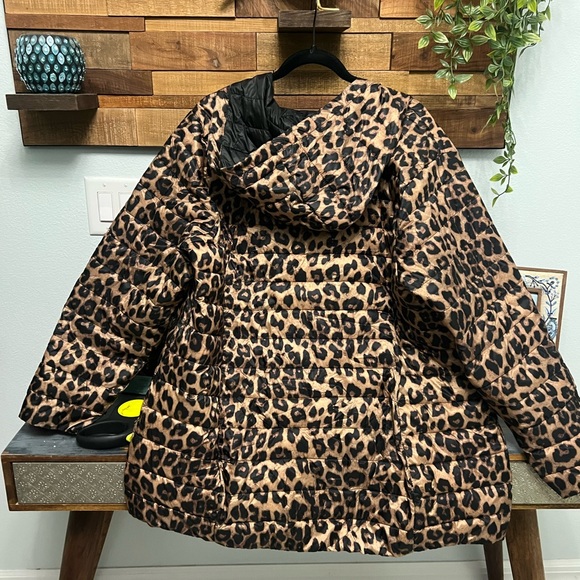 Torrid Leopard Print Teddy Jacket with Black Lining - Picture 2 of 3